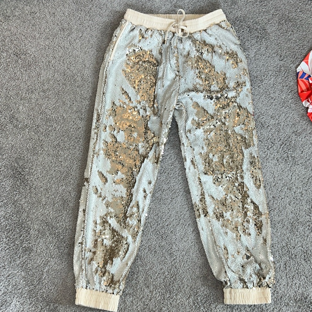 JLUXLABEL Sequin tan gold joggers